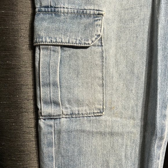 SO Super High Rise Jogger Faded Blue Jeans Elastic Waist Size 5/27w, never worn - Picture 2 of 5